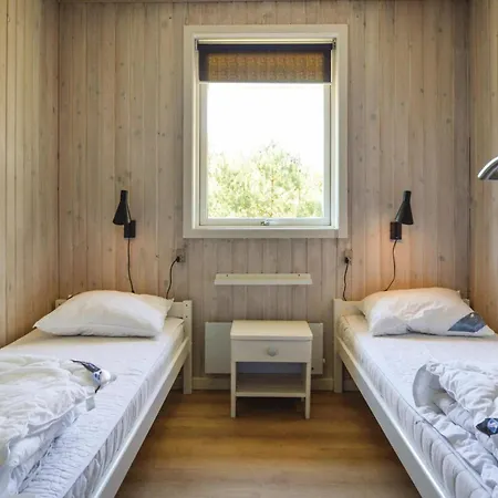 Beach Front Home In Blavand With Sauna Дом отдыха