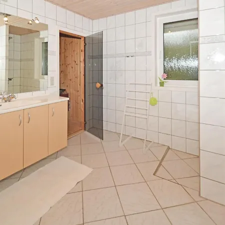 3 Bedroom Gorgeous In Holiday home Blavand